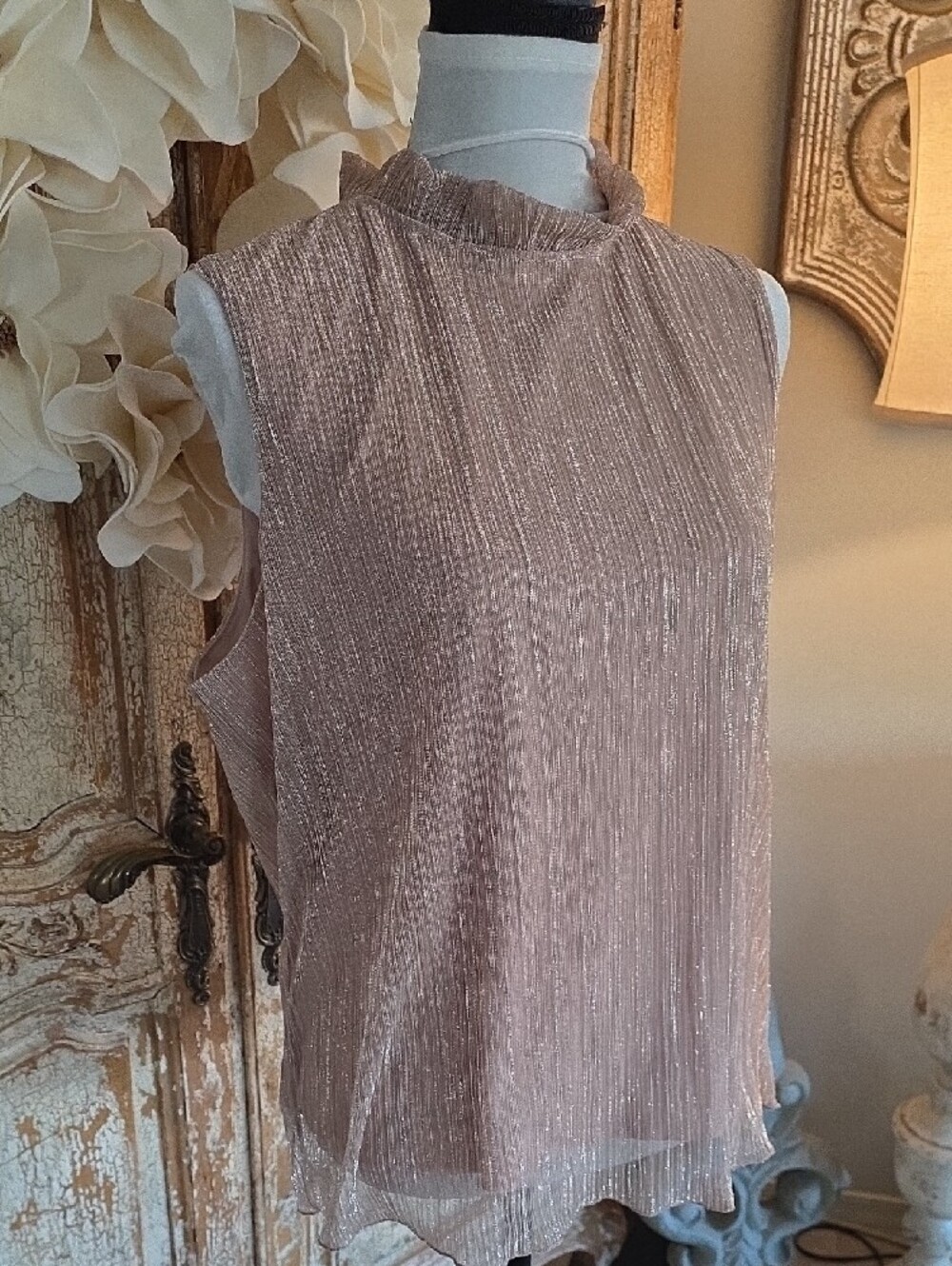 Adiva Metallic Blush Pink Sleeveless High-Neck Camisole - Picture 3 of 9